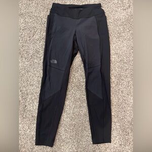 The North Face Women’s Active Leggings With Pockets Black M
